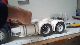 MINIATURA DE SCANIA FEITA EM PVC (CABINE BRUDER)