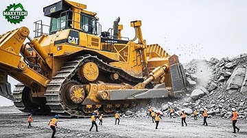 Jaw-Dropping Bulldozer Operator Skills Caught on Camera So Crazy You’d Think They’re Fake! #55