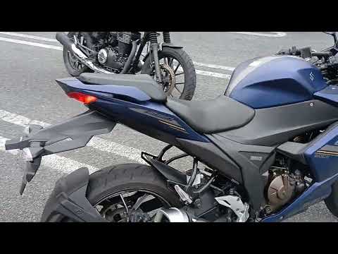 スズキ ジクサー250SF 2023年モデル！ワンオーナー！マルチバー付き