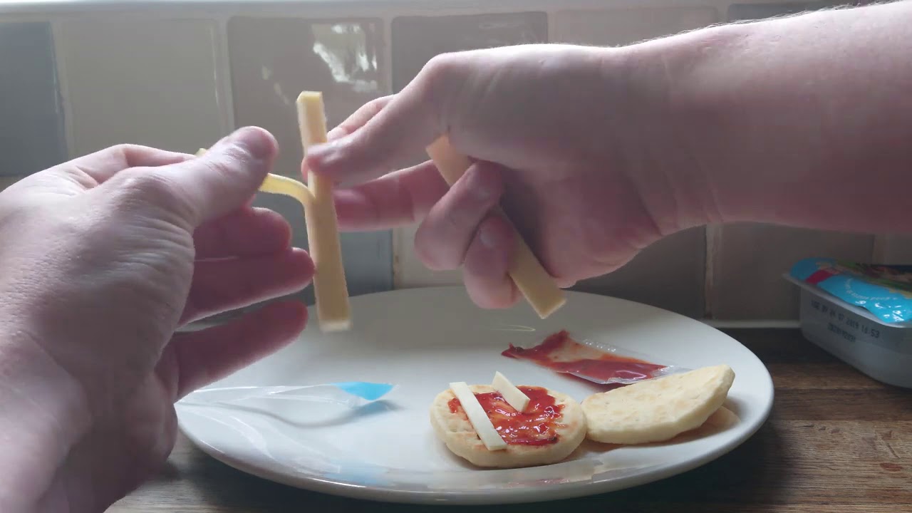 Dairylea Lunchables Streetfood Pizza Review YouTube