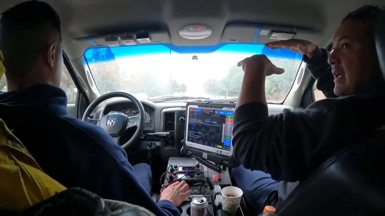 Еду с ребятами из LACFD на очередной вызов по коду 3.