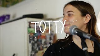 Video thumbnail of "TOTTY - RIFF (live at 55)"