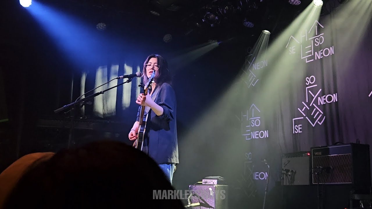 SE SO NEON (새소년) in Amsterdam - Jayu | NOW 251017