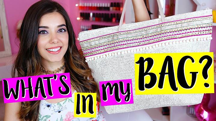 WHAT'S IN MY BAG?? COSA C'È NELLA MIA BORSA PER LA PISCINA? | Vanessa Ziletti
