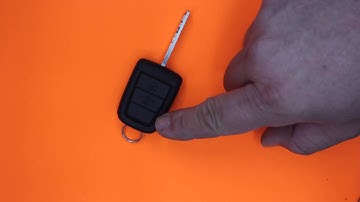 How to change VE Commodore remote battery