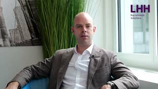 James Peck, VP LHH Recruitment Solutions Switzerland, explaining the LHH Recruitment Podcast
