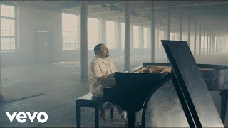 Smokie Norful - I Still Have You (Official Music Video)