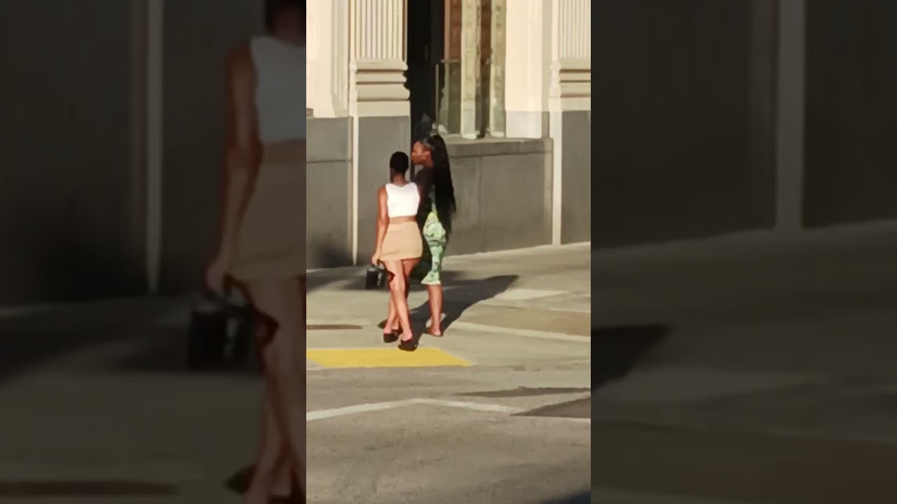 United States people crisis network.. yellow TV and movie..daron