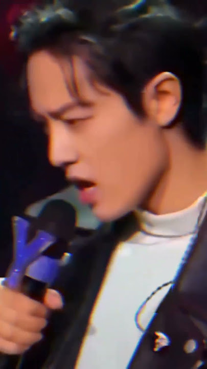 xiao zhan singing faded song 😍💞 #xiaozhan #xiaozhandaytoy #xiaozhanfaded #xiaozhan肖战 #shorts
