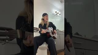 this song makes me cry #labrynth #acousticmusic #jealous #acousticguitar