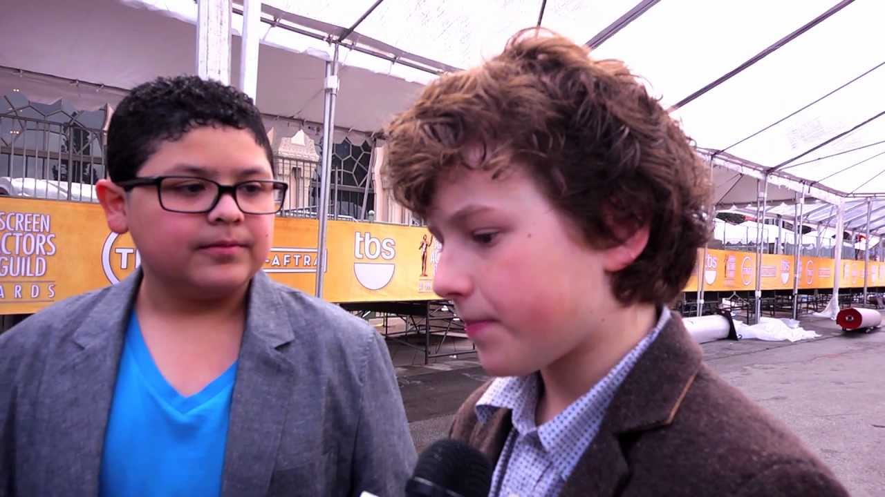 SAG Awards Behind the Scenes with Rico Rodriguez Nolan Gould of Modern Family , YouTube