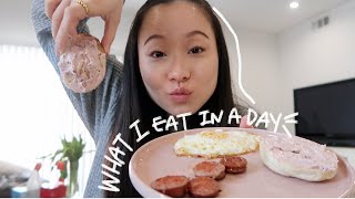 What I Eat in a Day (lettuce chips + working from home)