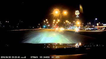 Mini 0903-NanoQ-close call hitting a red light beating bike.