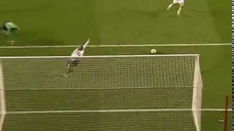 Round 12: Arsenal 2-1 Tottenham Hotspur