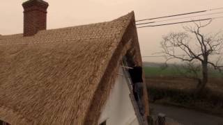 Thatching Roof By Richard Mann In Stansfield Suffolk