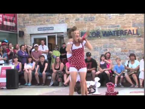 The KifKif Sisters Les Soeurs Kif Kif Making Fries