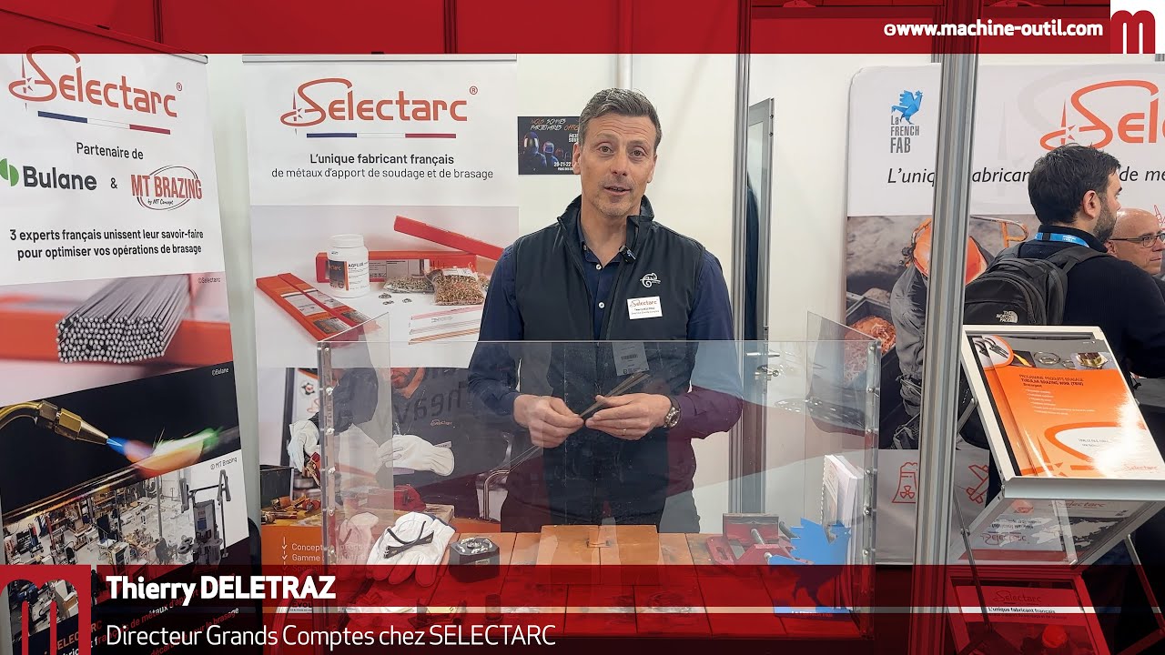 Baguette pour le brasage qui combine un tube extrudé sans soudure avec un flux incorporé Selectarc