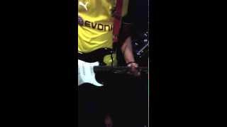 Download Lagu Rhecadiry Band - Biarkan Ku Sendiri MP3