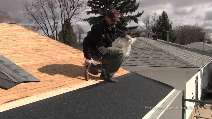 Cách lắp đặt miếng lót dạng dán cho mái nhà