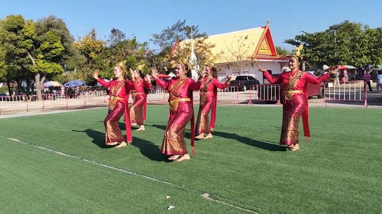 ท้าวเวสสุวรรณหน้าทองคำ