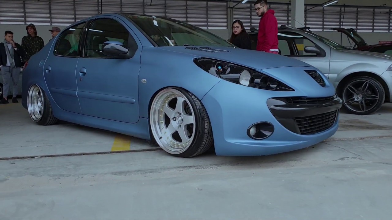 Peugeot 207 Sedan Custom