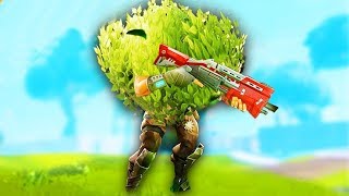 HIDE & SEEK LEGEND! - Fortnite Custom Game w/ Mr Fruit & Rhabby_V screenshot 2