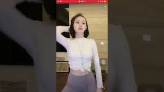 抖音唐薇甜热舞
