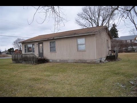 1390 Gore Road, Harsens Island, MI home video tour