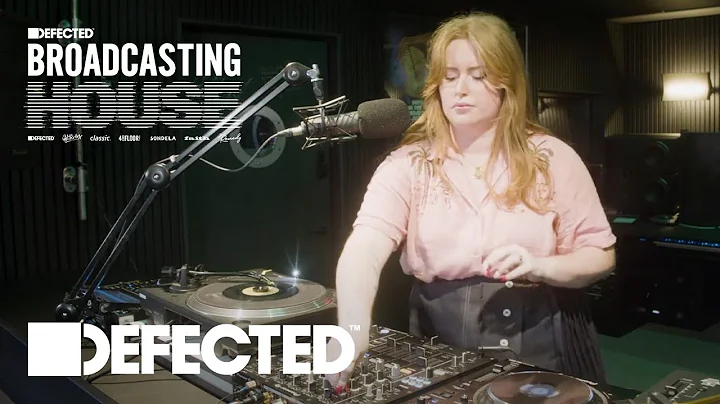Scarlett O'Malley (Live From The Basement) - Defec...