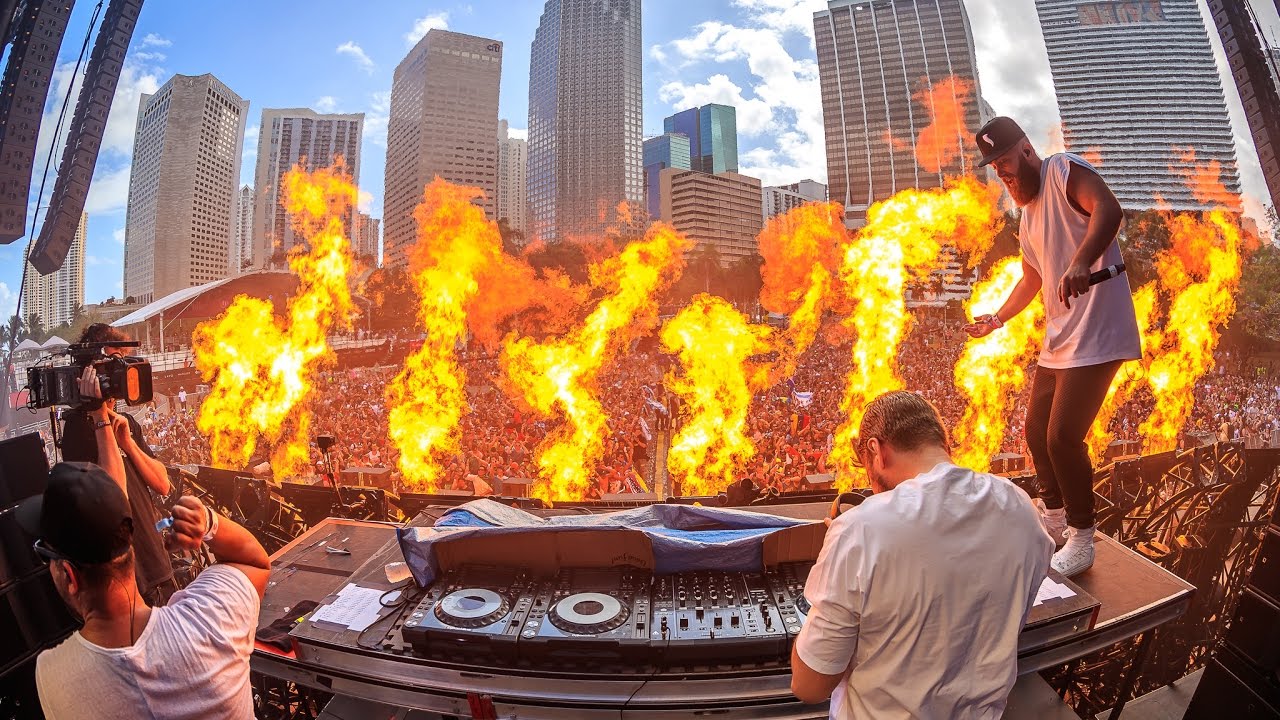 Showtek live at Ultra Music Festival Miami 2017