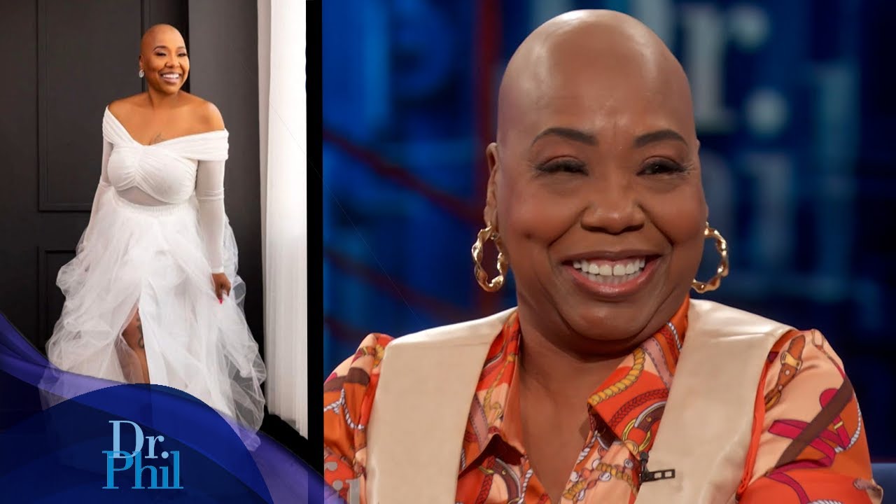 Она пригласила 100 человек на свою церемонию бракосочетания