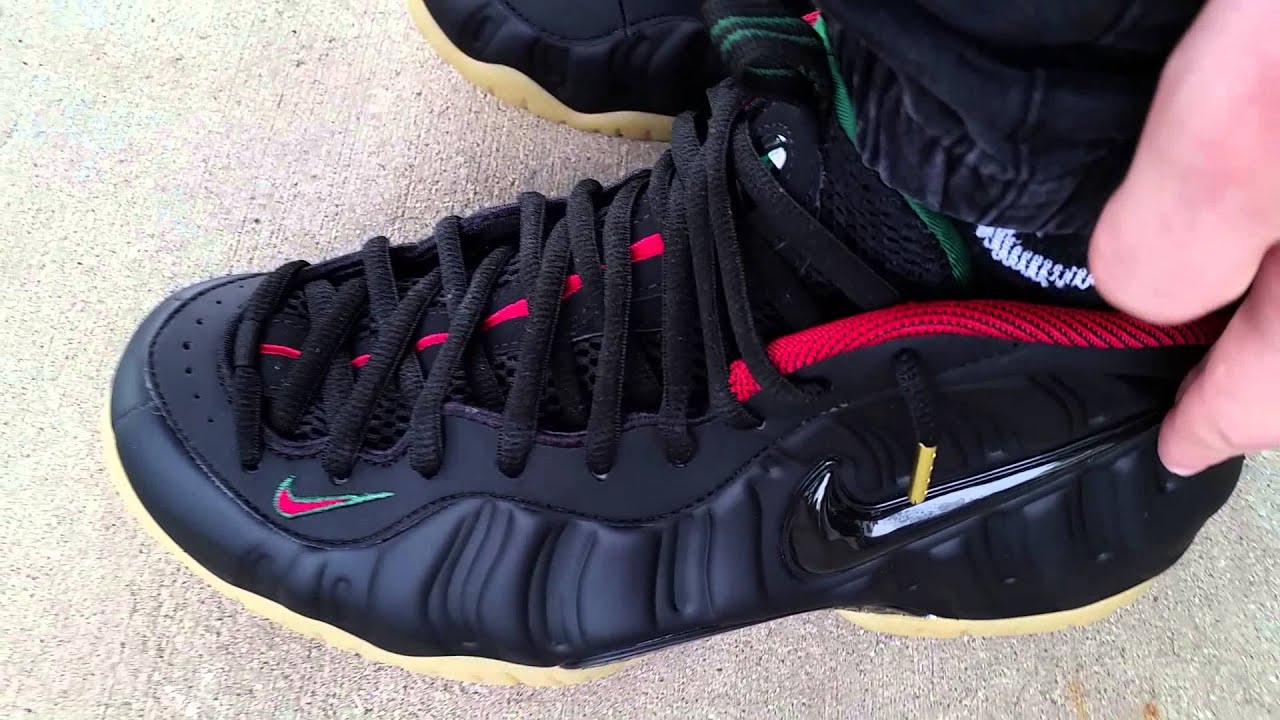 black gucci foams