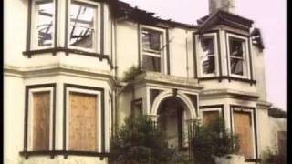 Fawlty Towers - Real Building Wooburn Grange Country Club After Fire Damage - Dvd Easter Egg