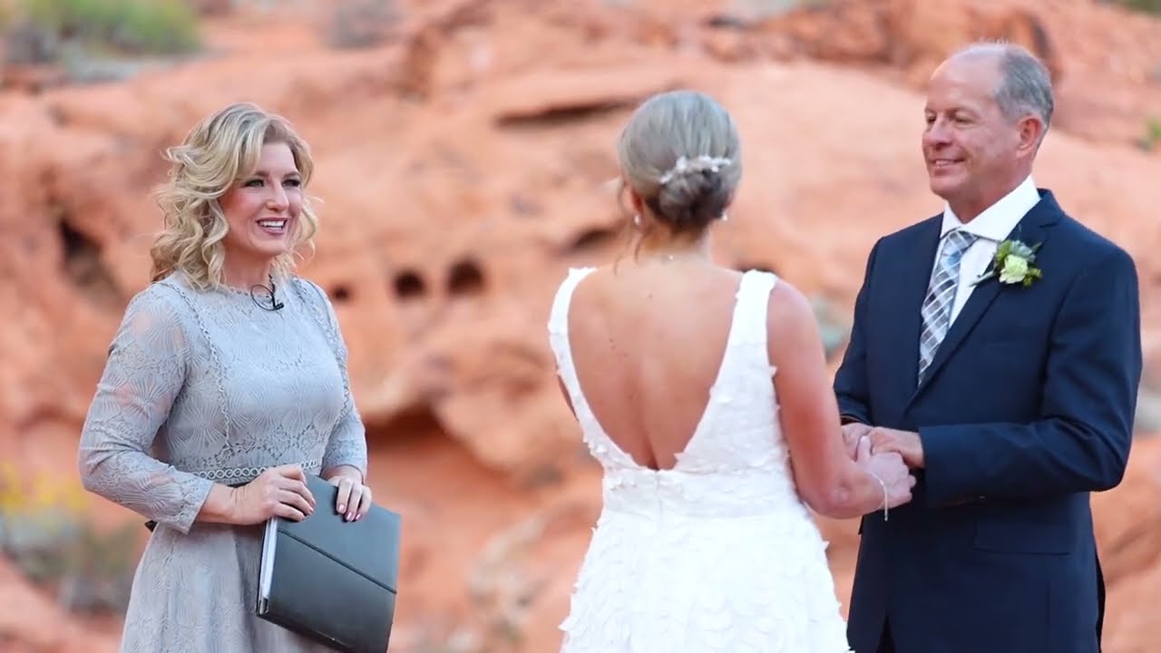 Valley of Fire Elopement with Older Couple in Las Vegas