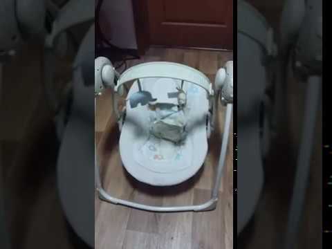 Укачивающий центр Comfort & Harmony Bright Starts