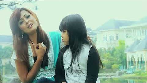 Ayank Andriani - Cinta Sapotong (Official Video Clip)