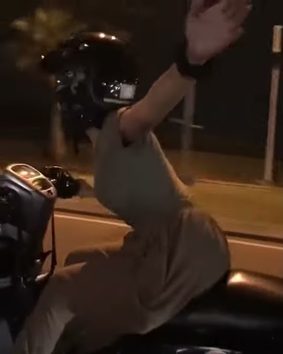 STORY WA VIRAL CEWE CANTIK MOTOR SCOOPY