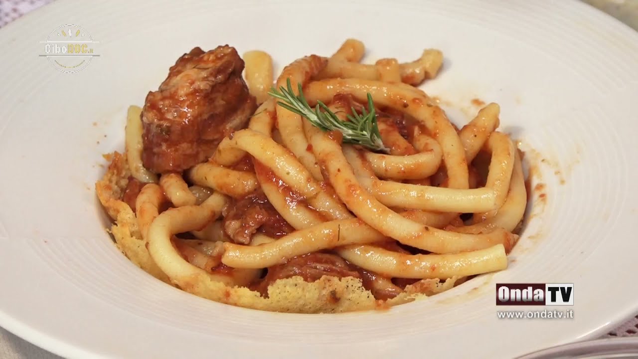 I Maccarruna cu sugu purceddu, il piatto della feste ad Alcara Li Fusi