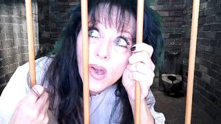 Roleplay barré et mal monté/ Une prisonnière et sa visiteuse (malaisant, étrange, bizarre...)