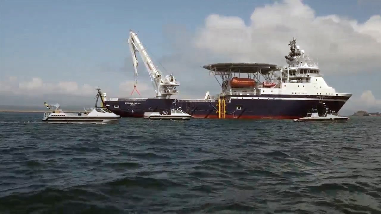 UK Navy’s RFA Stirling Castle Tests Autonomous Boats — The Future of Naval Warfare?
