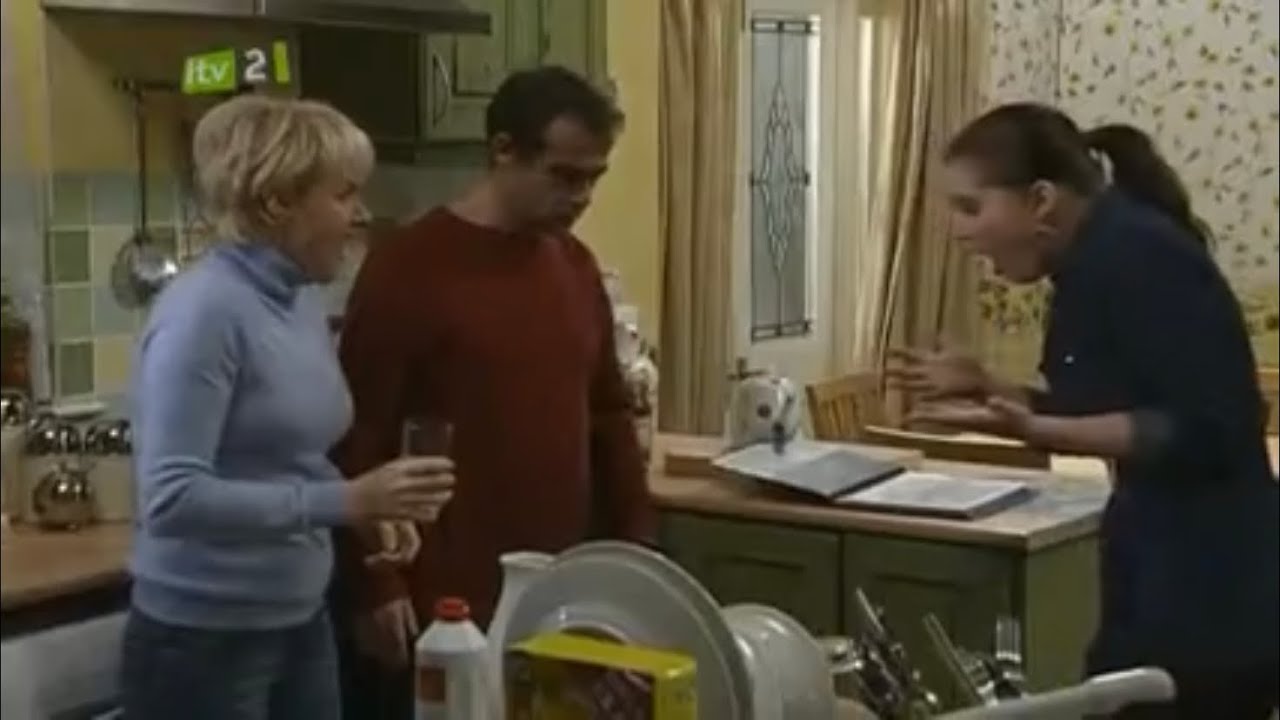 Coronation Street - Sally Webster Throws A Drink At Rosie Webster (11th January 2010 Episode 1)