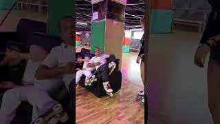 Girls Dancing in Roller Shoes😍 Amazing Skating Moves You Can't Stop Watching 💃