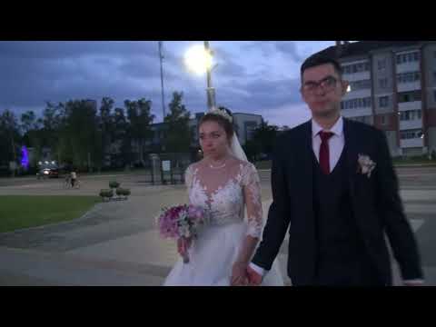 Вечерняя прогулка молодожёнов Фонтан г. Микашевичи