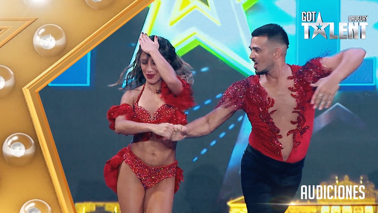 ¡Esta PAREJA sorprendió al jurado con sus pasos de salsa!