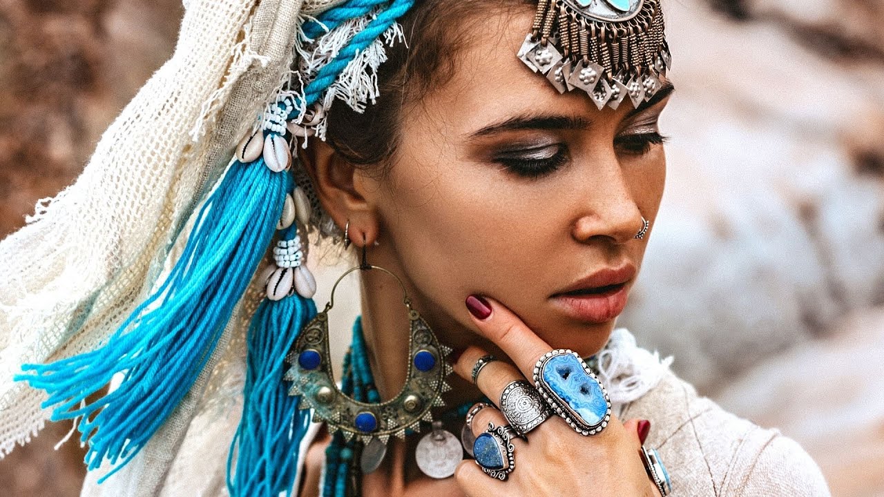 Cafe De Anatolia Karahunj Delirio & Organic Lounge 音楽