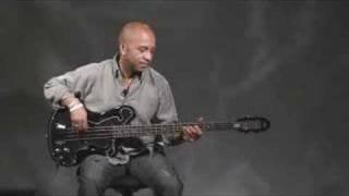 Eastwood Guitars EEB-1・EUB-1 Ampegトリビュートベース 【正規輸入品