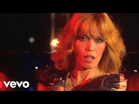 Amanda Lear - The Lady In Black (Starparade 10.11.1977) (VOD)