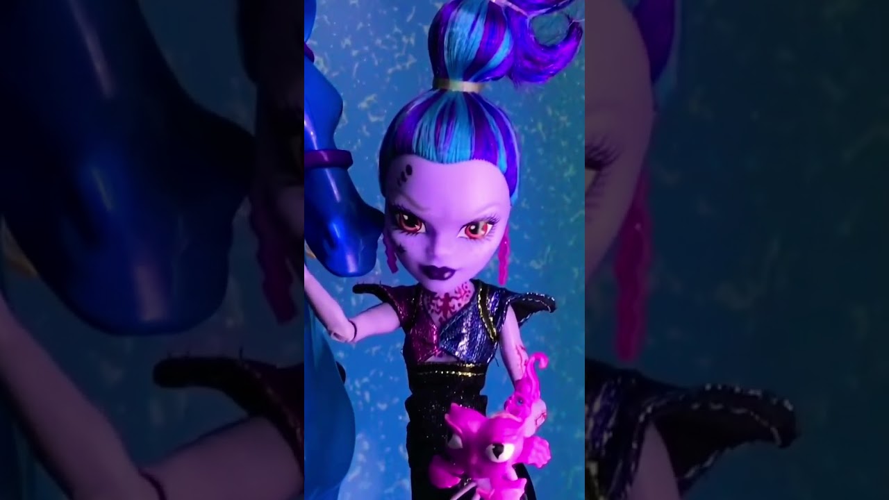 Выбери персонажа из фэндома МОНСТЕР ХАЙ 😯 