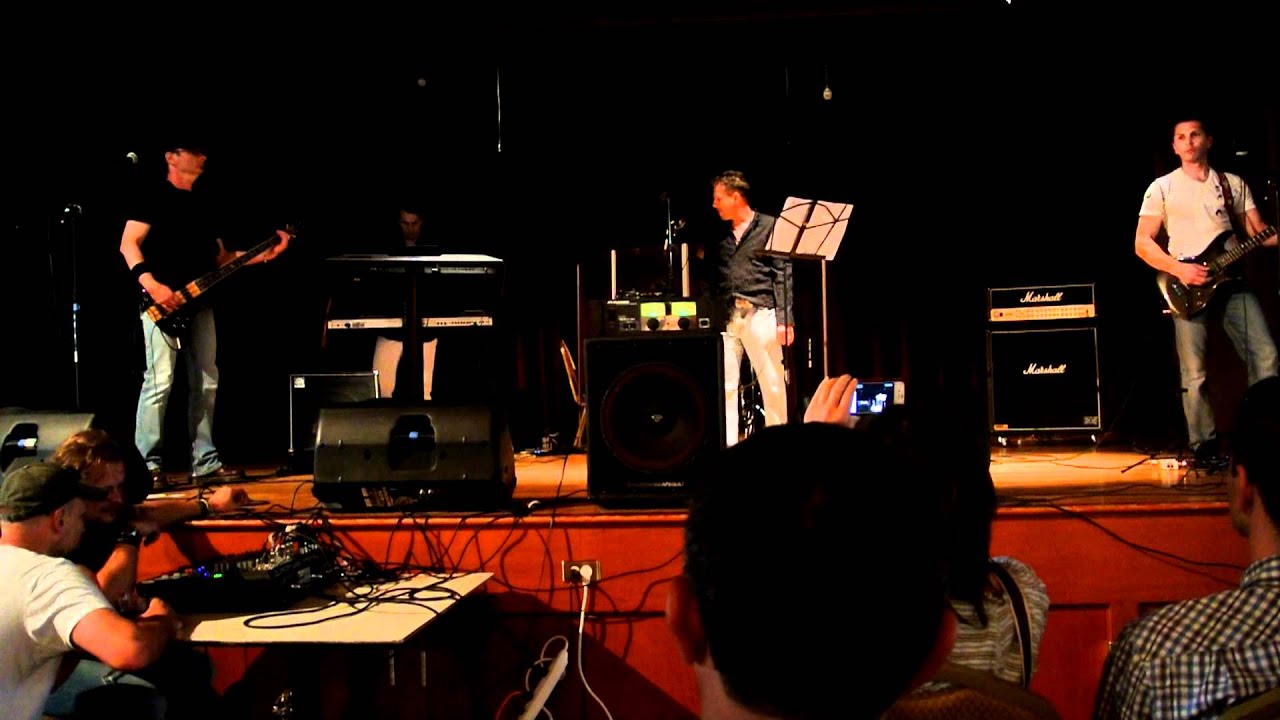 Hungarian Rock Bansd SMOKERS ~~AZT BESZÉLI MÁR AZ EGÉSZ VÁROS