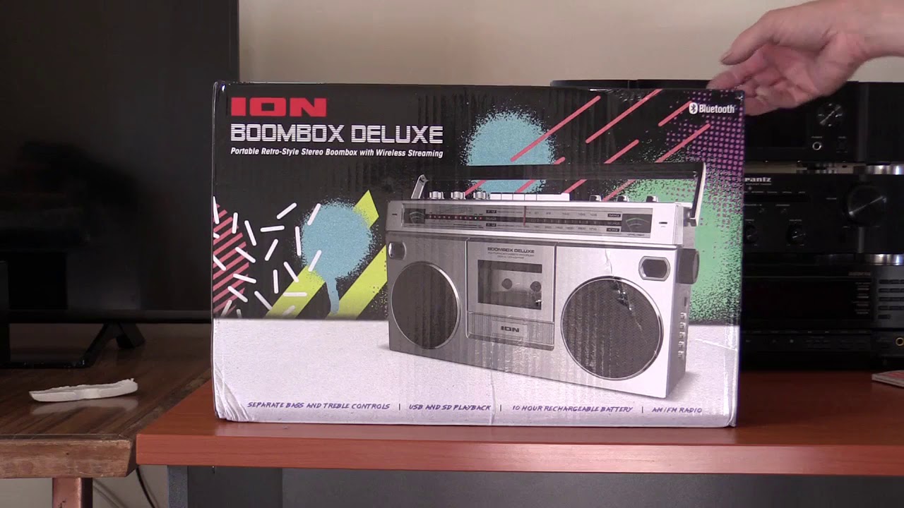 Boombox unboxing bonanza - Retro 80s Boombox